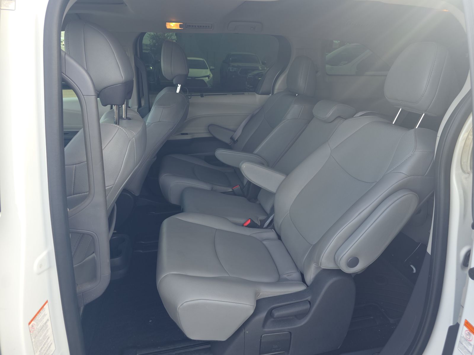 2022 Toyota Sienna XLE FWD