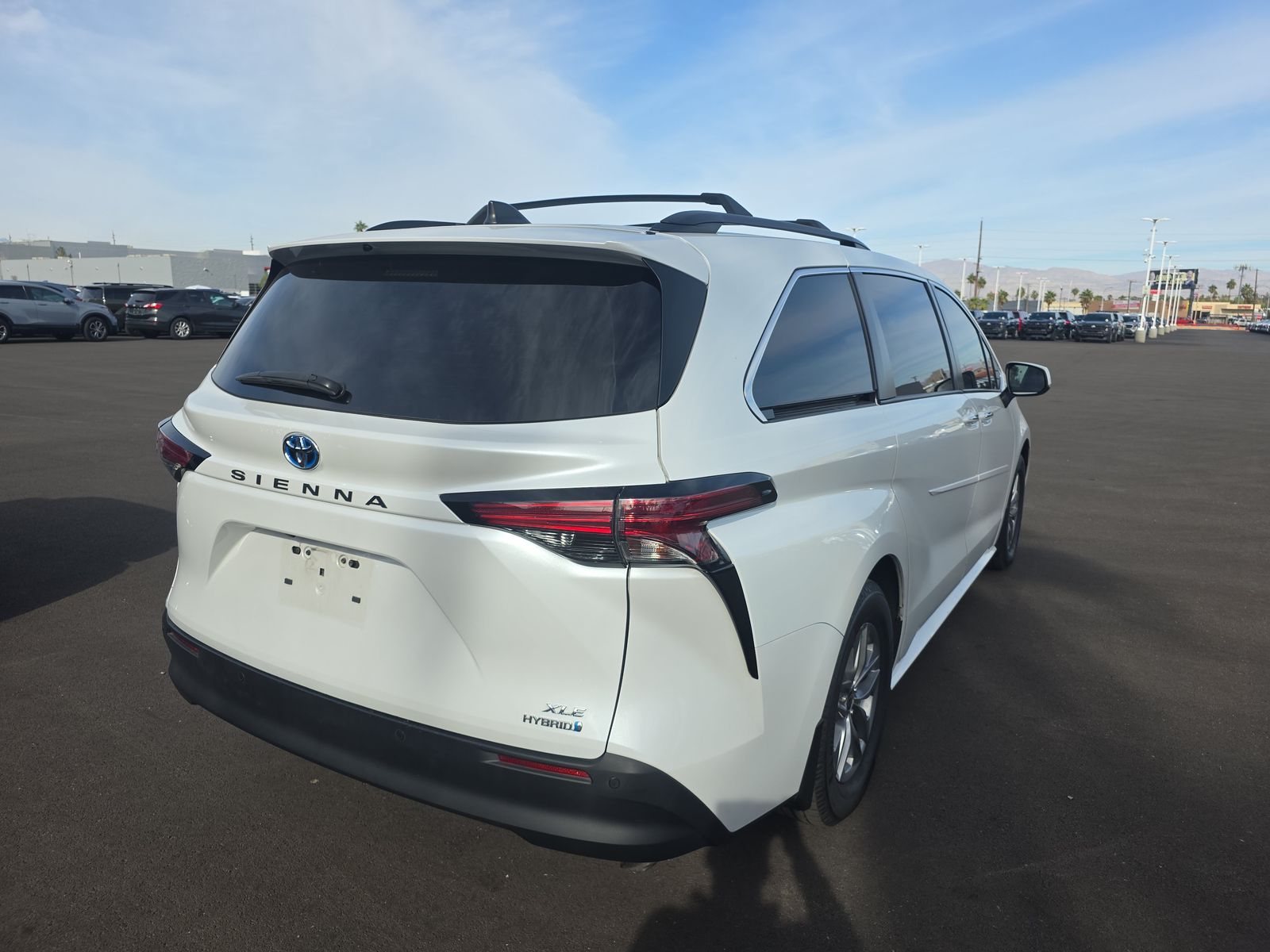 2022 Toyota Sienna XLE FWD