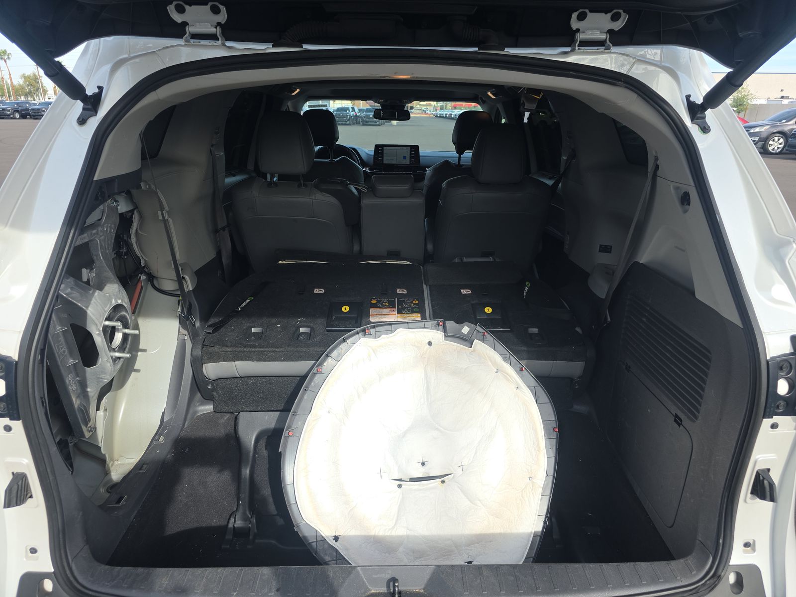 2022 Toyota Sienna XLE FWD