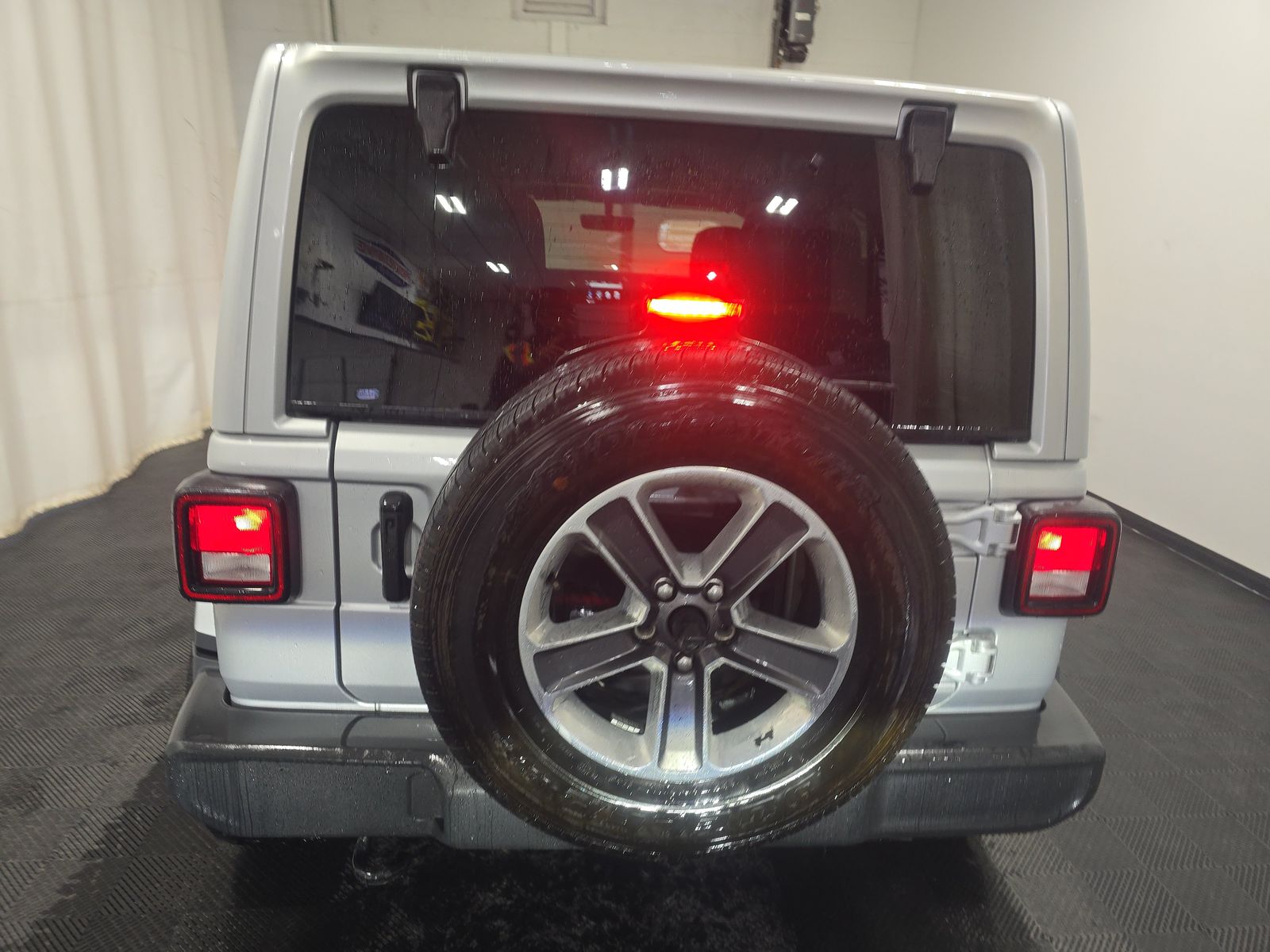 2023 Jeep Wrangler Sahara Altitude AWD