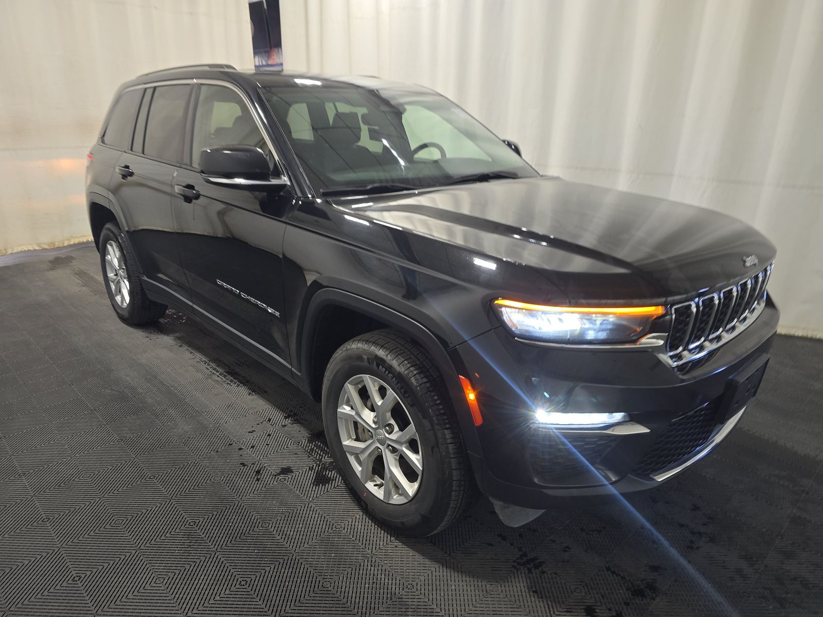 2023 Jeep Grand Cherokee Limited AWD