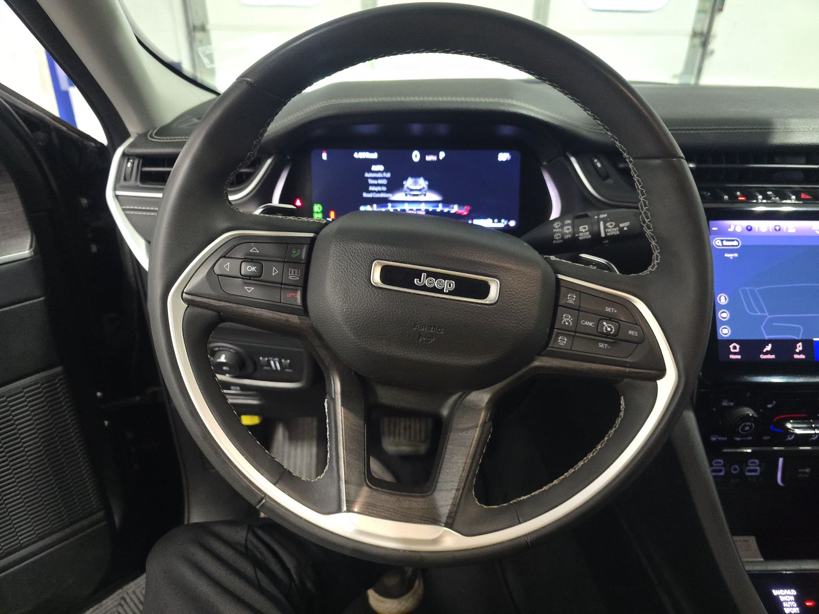 2023 Jeep Grand Cherokee Limited AWD