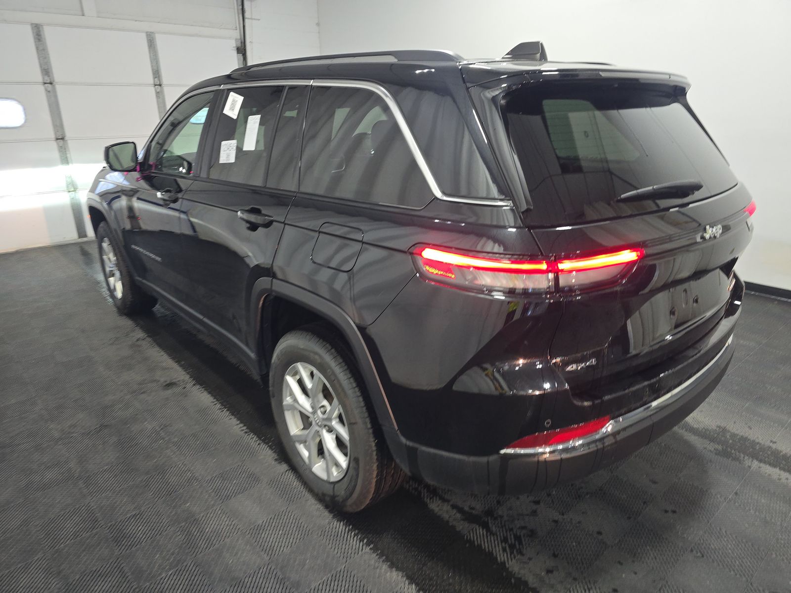 2023 Jeep Grand Cherokee Limited AWD