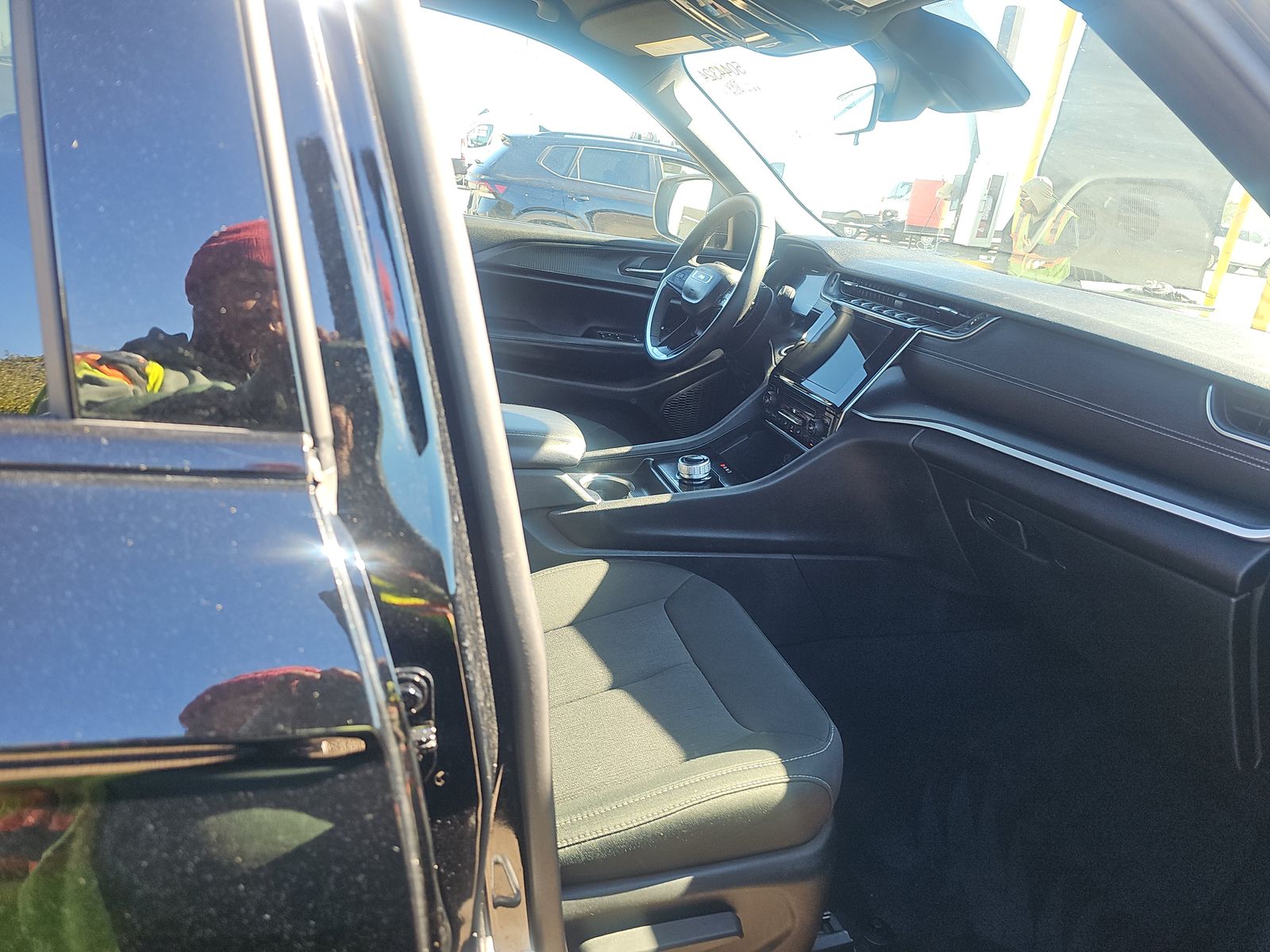 2025 Jeep Grand Cherokee Laredo RWD