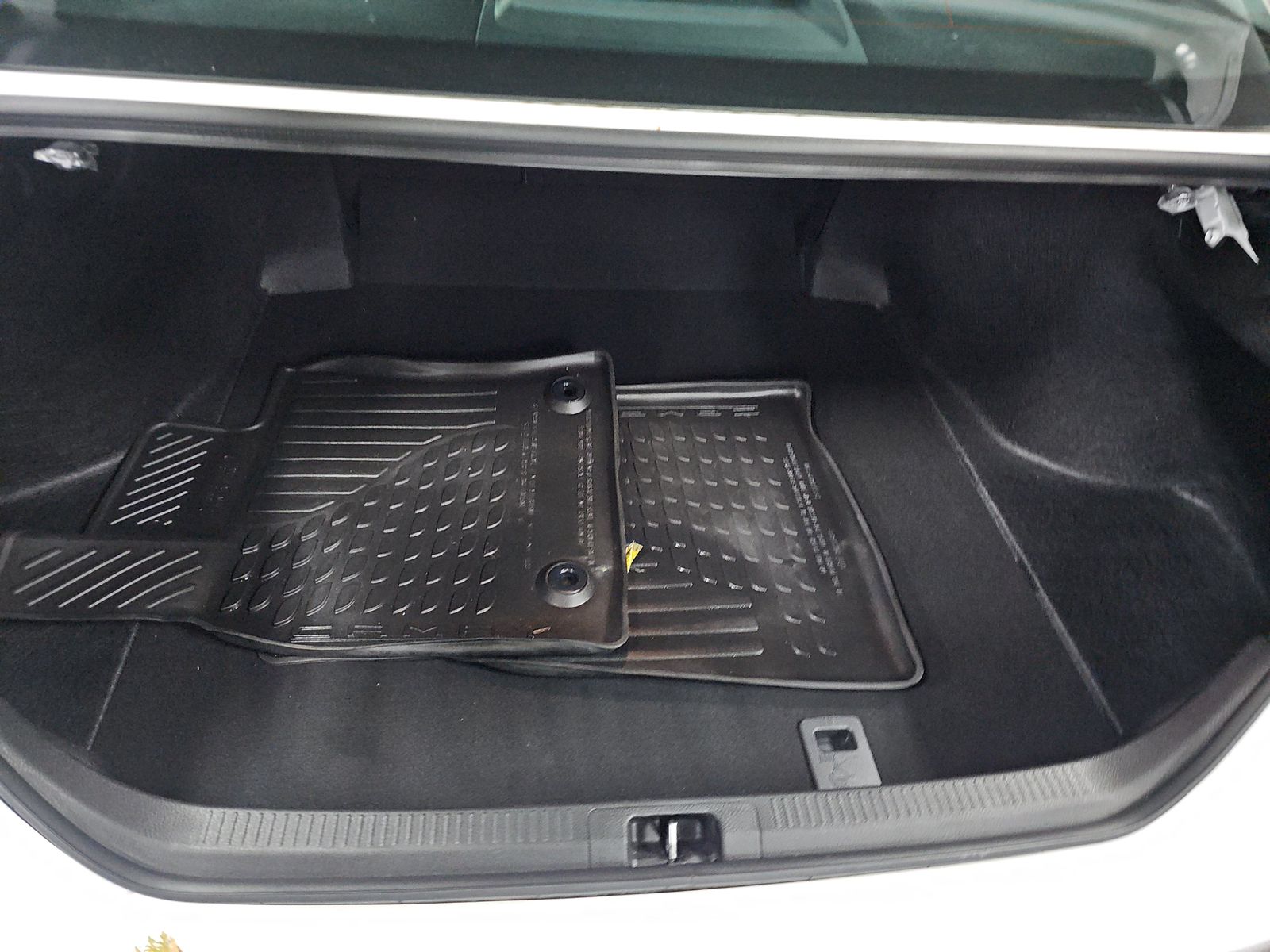 2024 Toyota Camry SE FWD