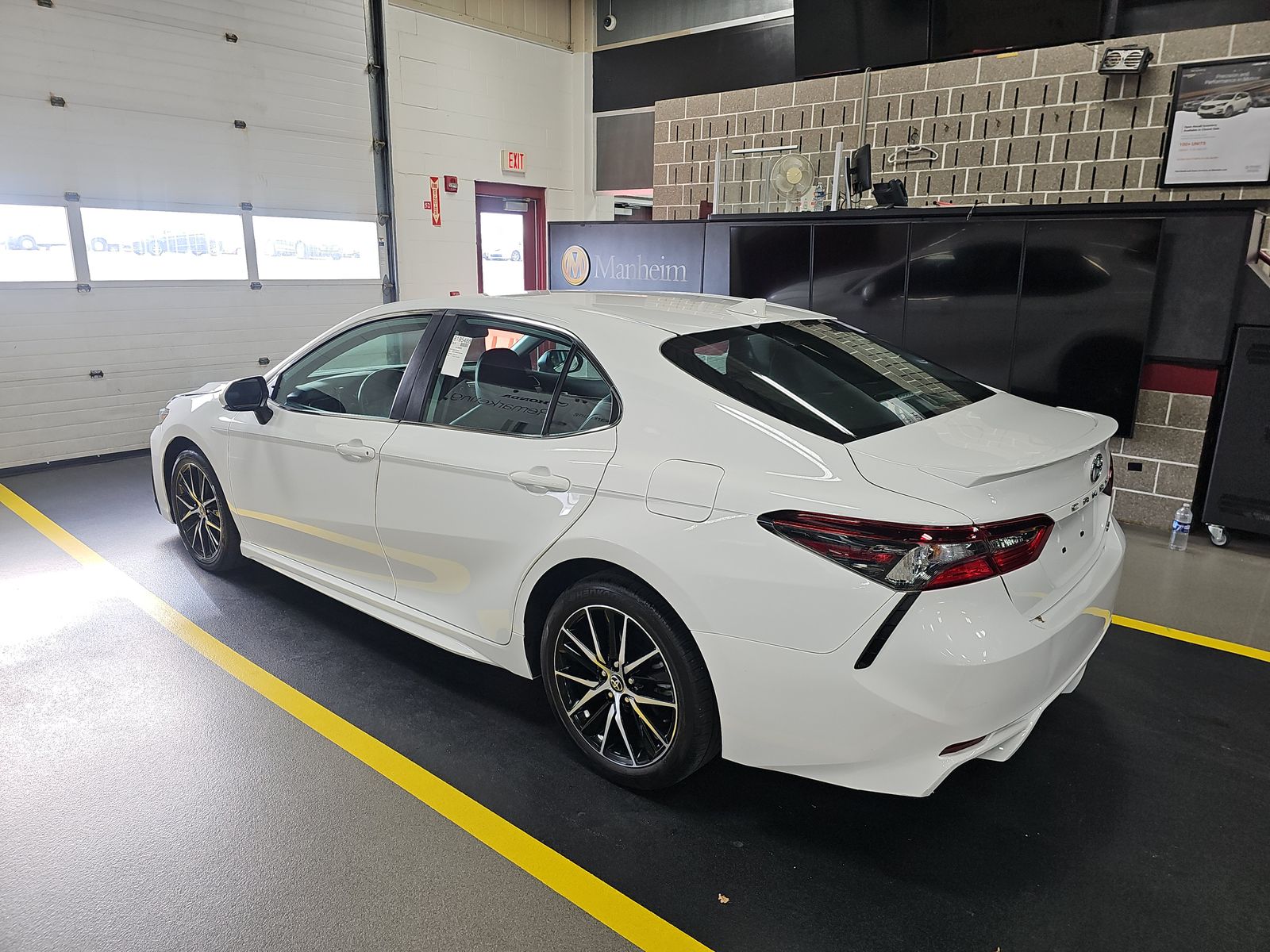 2024 Toyota Camry SE FWD