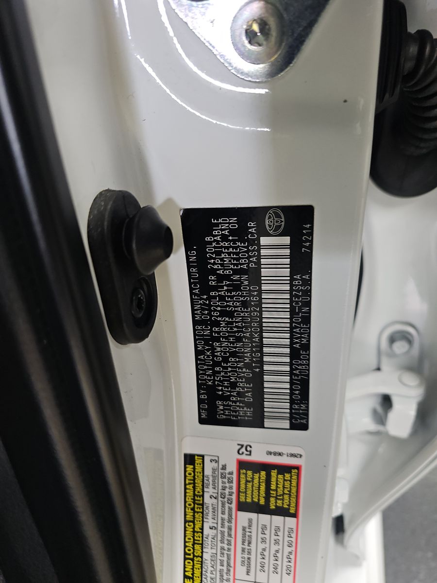 2024 Toyota Camry SE FWD