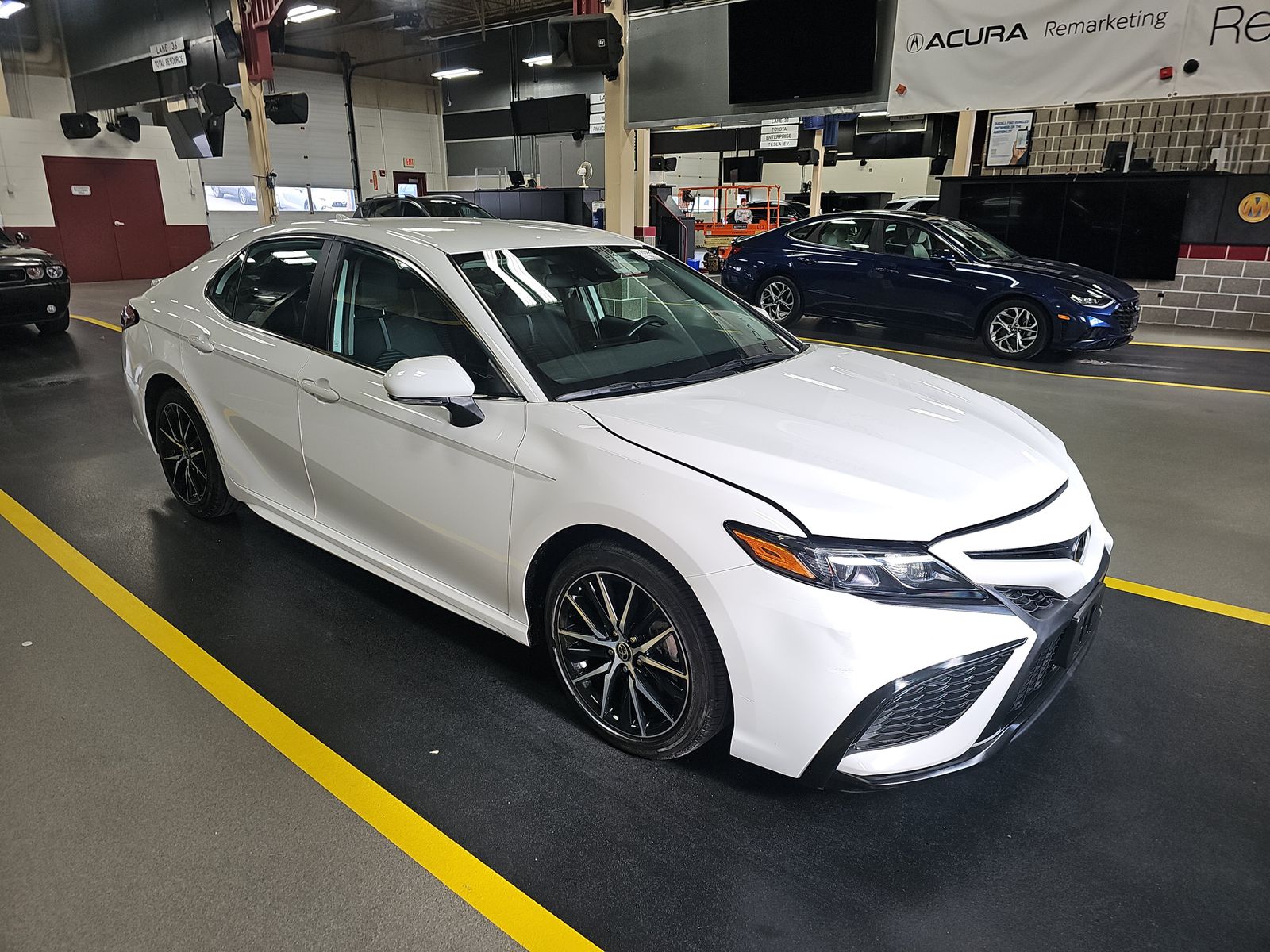 2024 Toyota Camry SE FWD