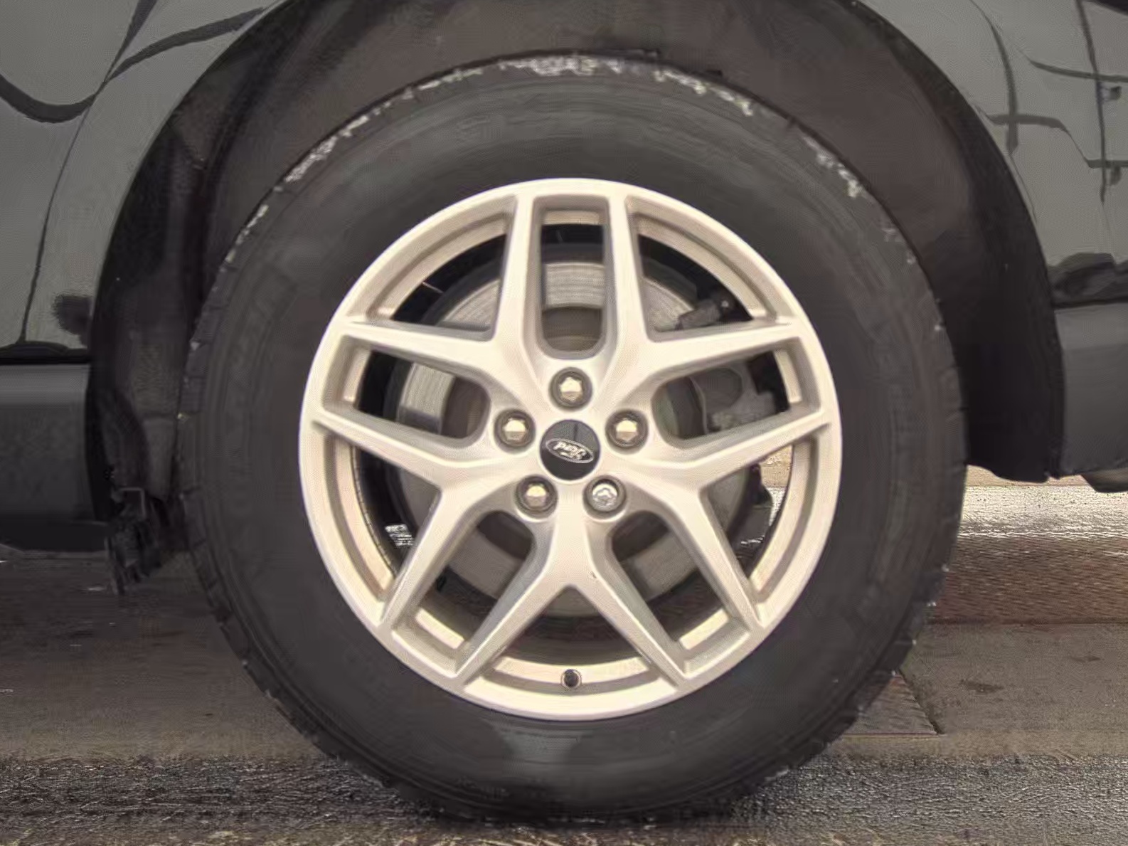 2023 Ford Edge SEL AWD