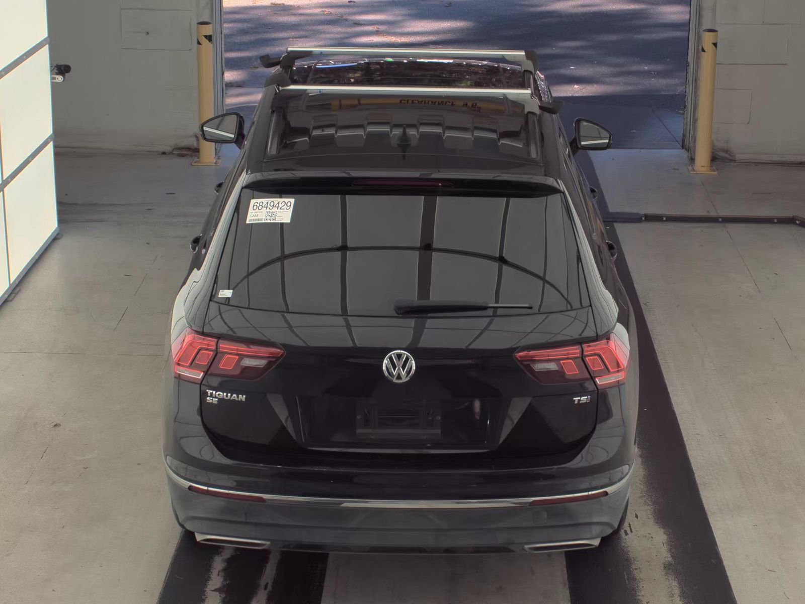 2018 Volkswagen Tiguan 2.0T SE FWD