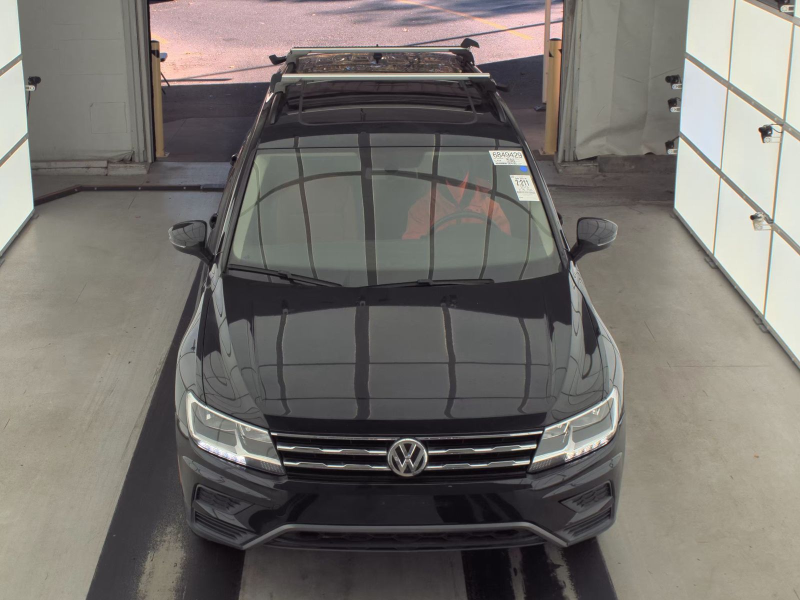 2018 Volkswagen Tiguan 2.0T SE FWD