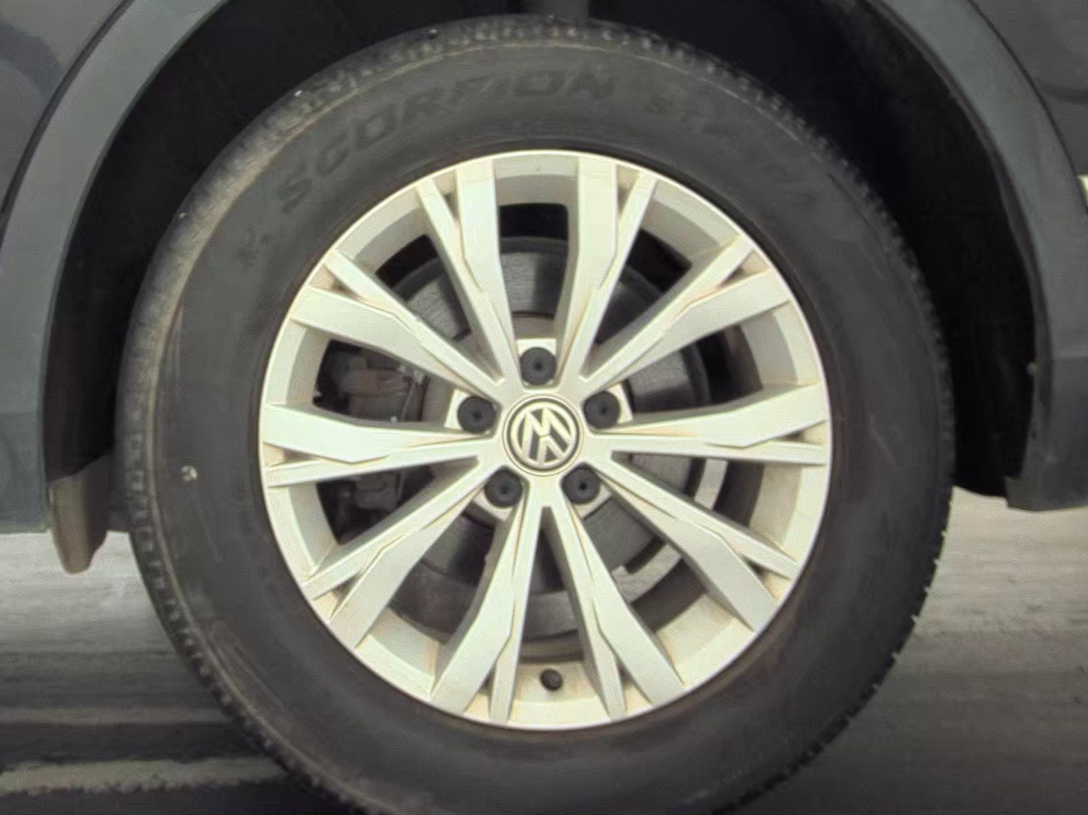 2018 Volkswagen Tiguan 2.0T SE FWD