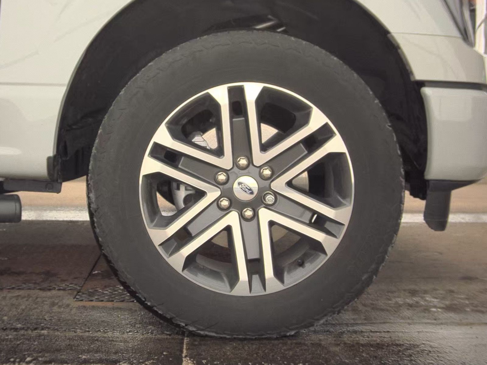 2023 Ford F-150 XL AWD