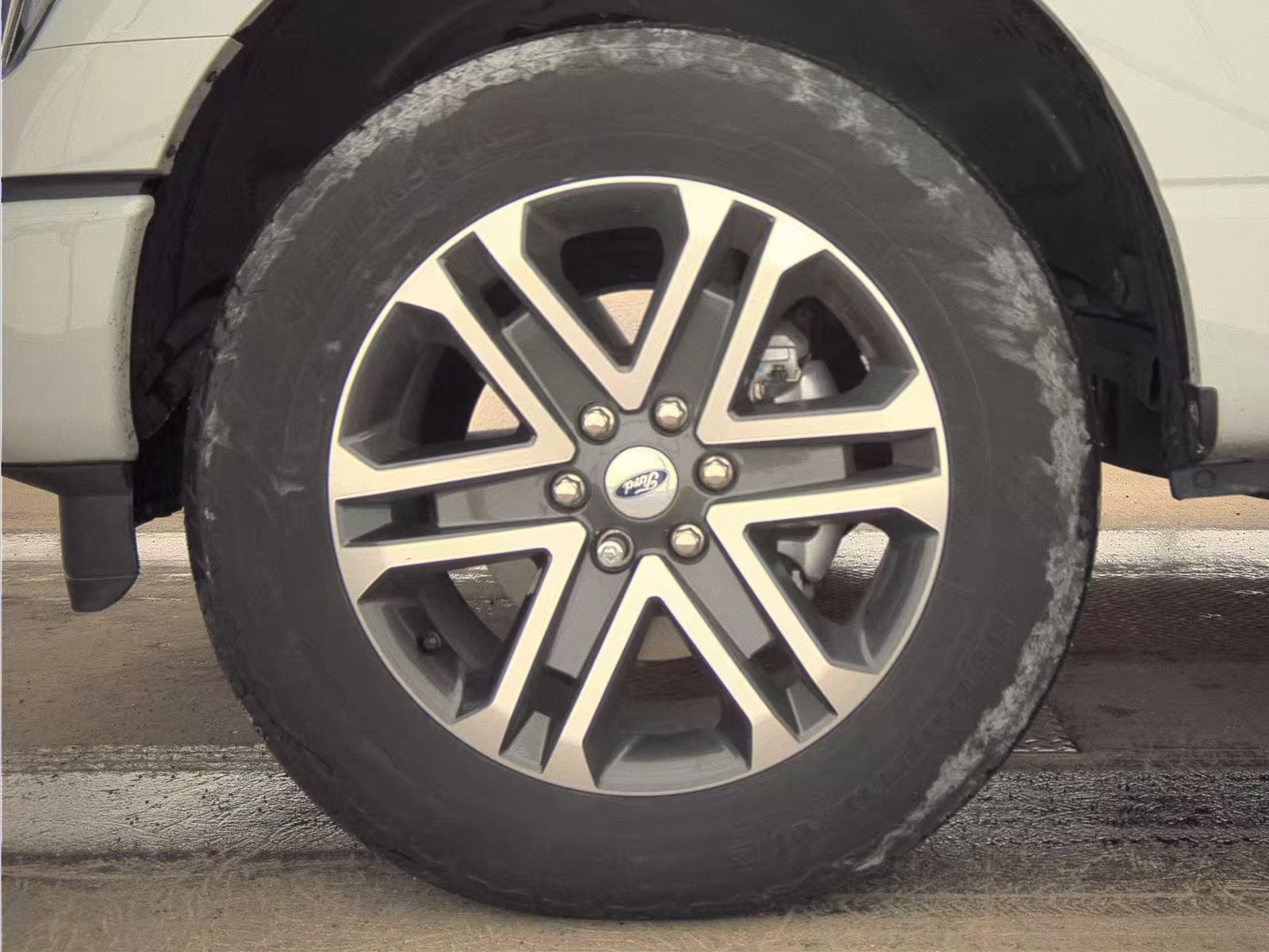 2023 Ford F-150 XL AWD