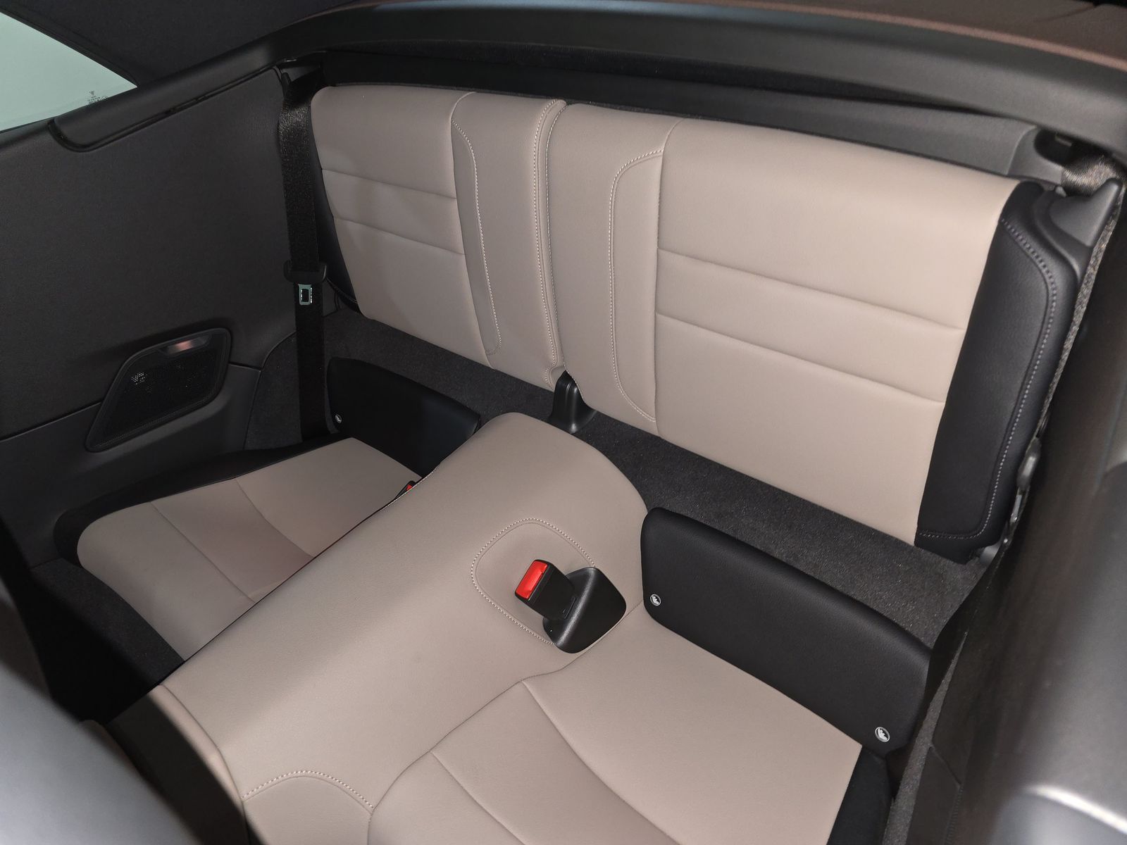 2025 Porsche 911 Carrera RWD