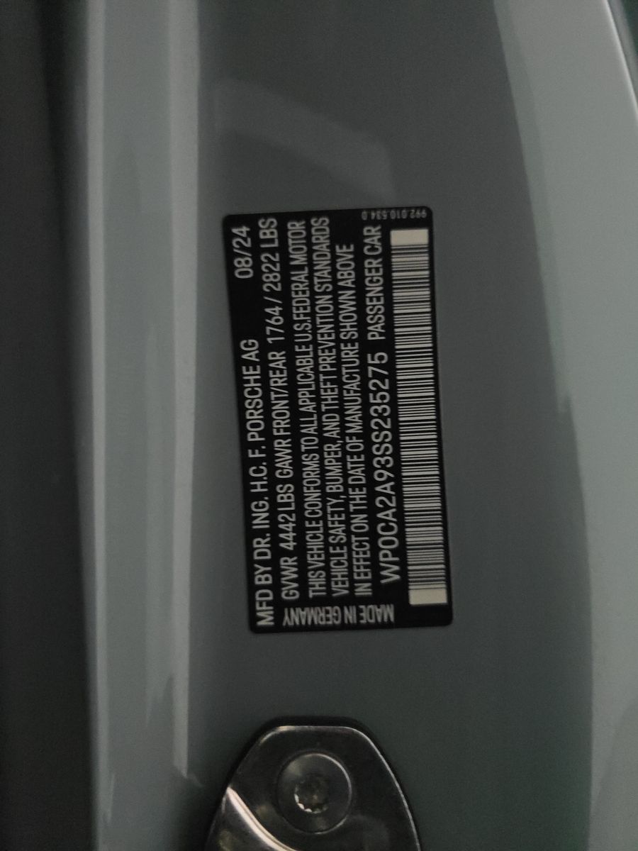 2025 Porsche 911 Carrera RWD