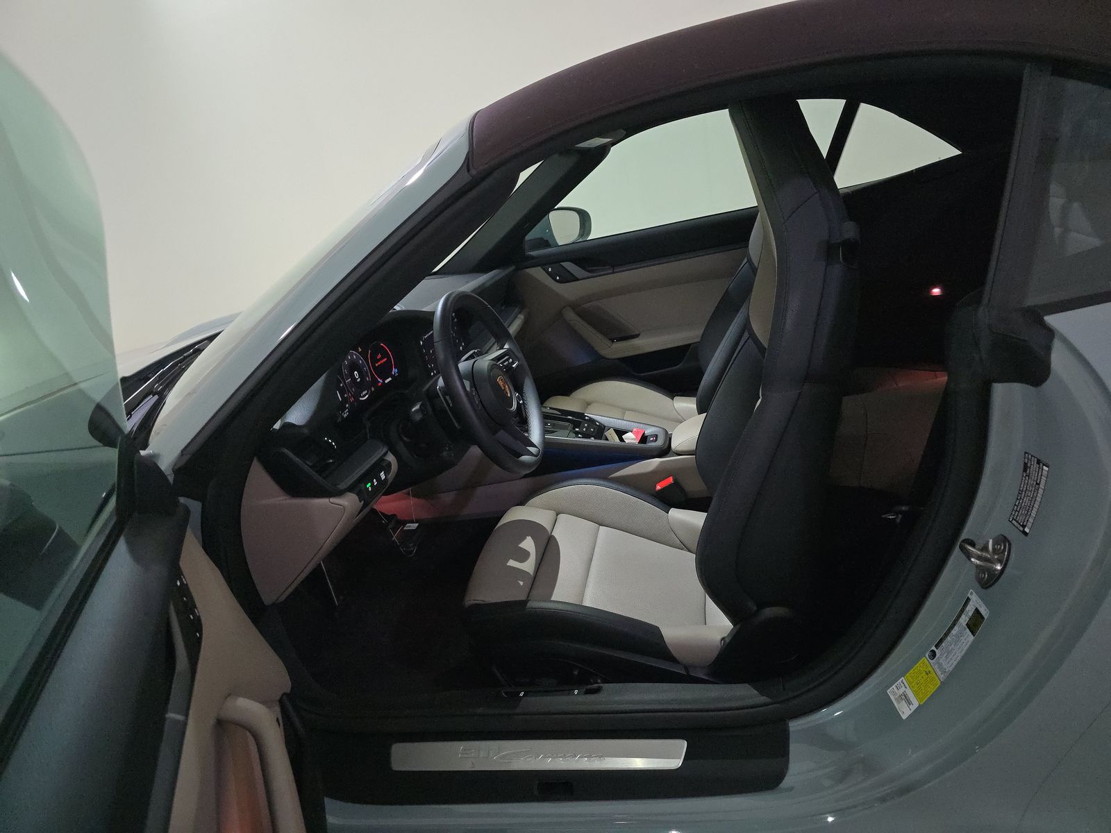 2025 Porsche 911 Carrera RWD