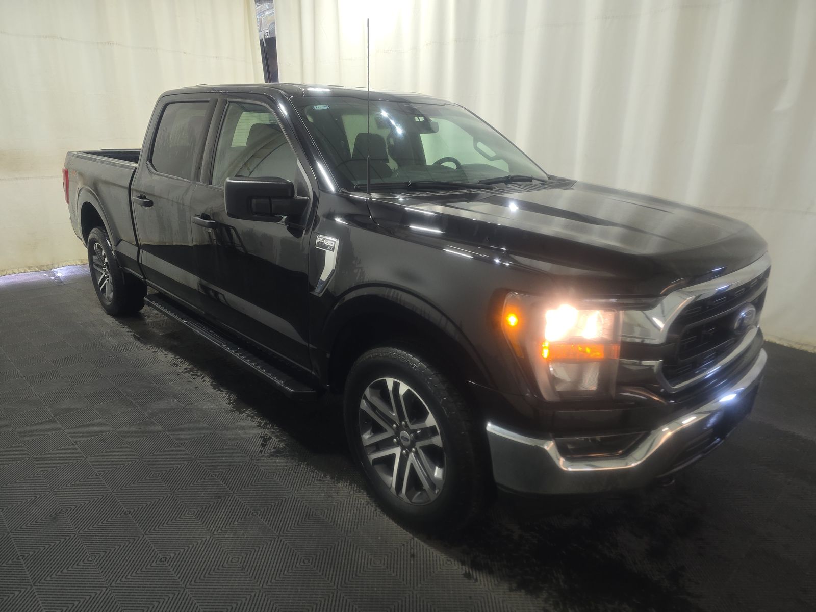 2023 Ford F-150 XLT AWD