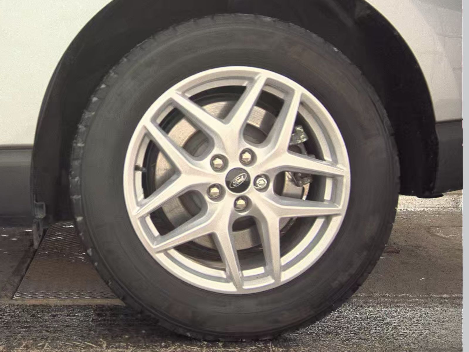 2024 Ford Edge SEL AWD