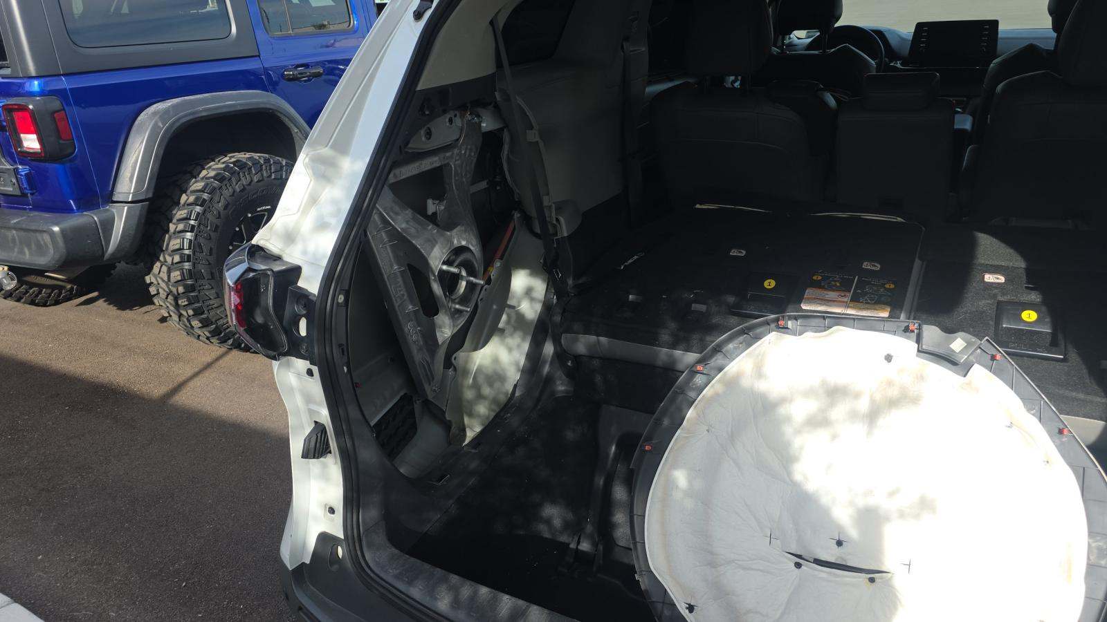 2022 Toyota Sienna XLE FWD