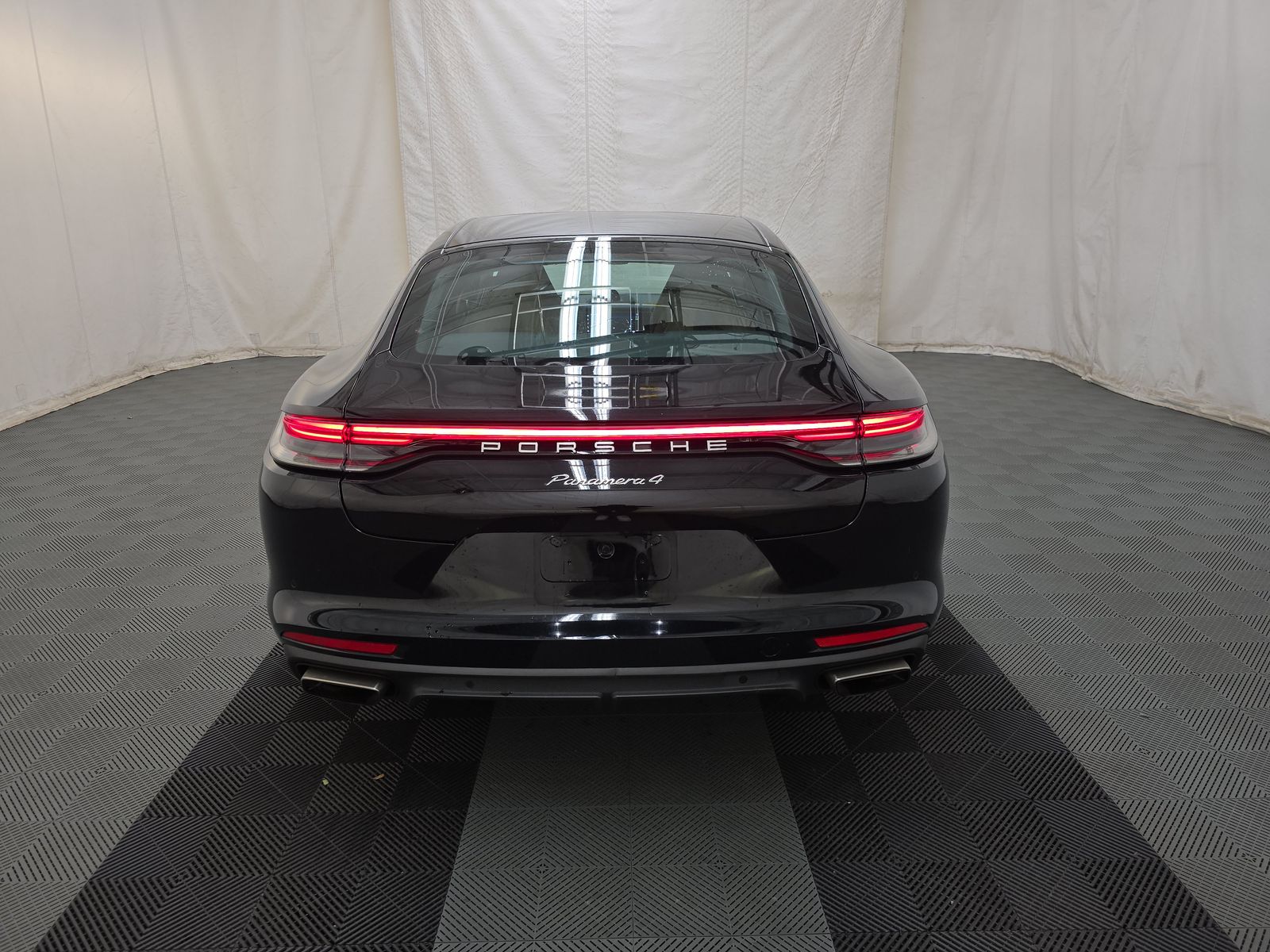 2023 Porsche Panamera 4 AWD