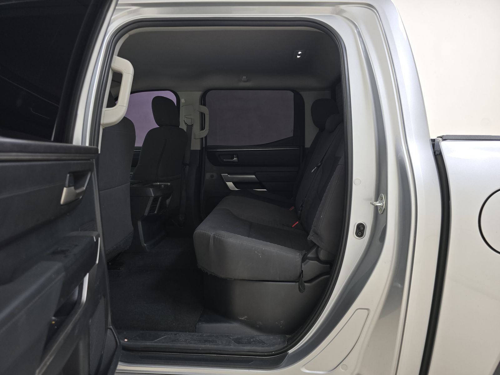 2022 Toyota Tundra SR5 AWD