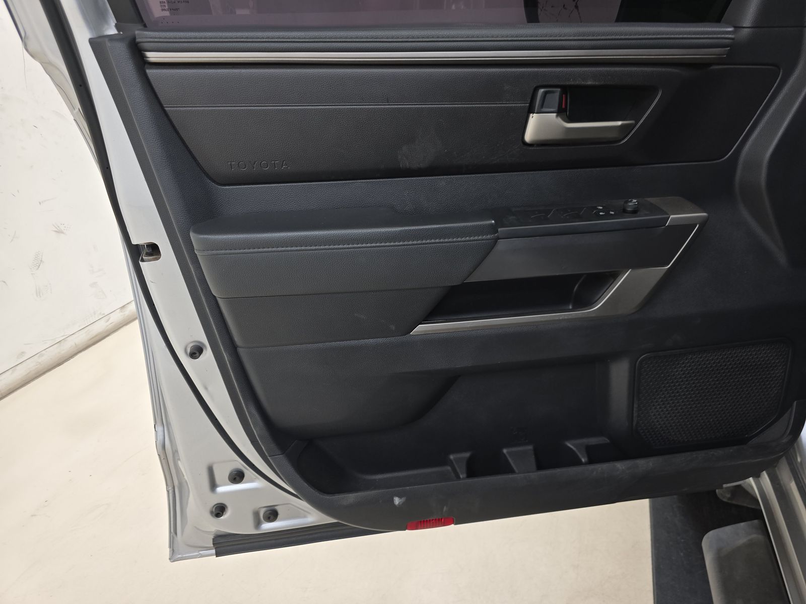 2022 Toyota Tundra SR5 AWD