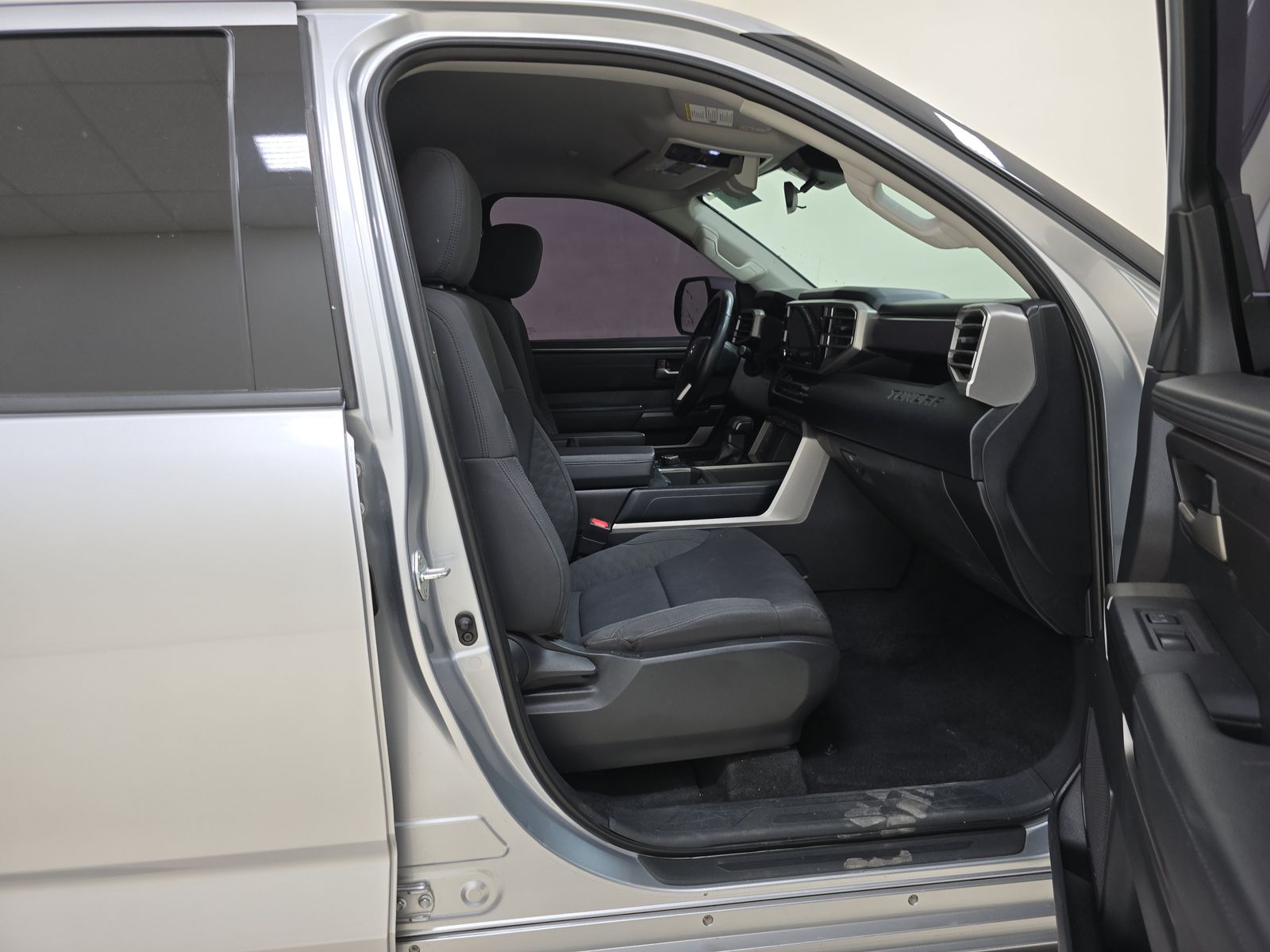 2022 Toyota Tundra SR5 AWD