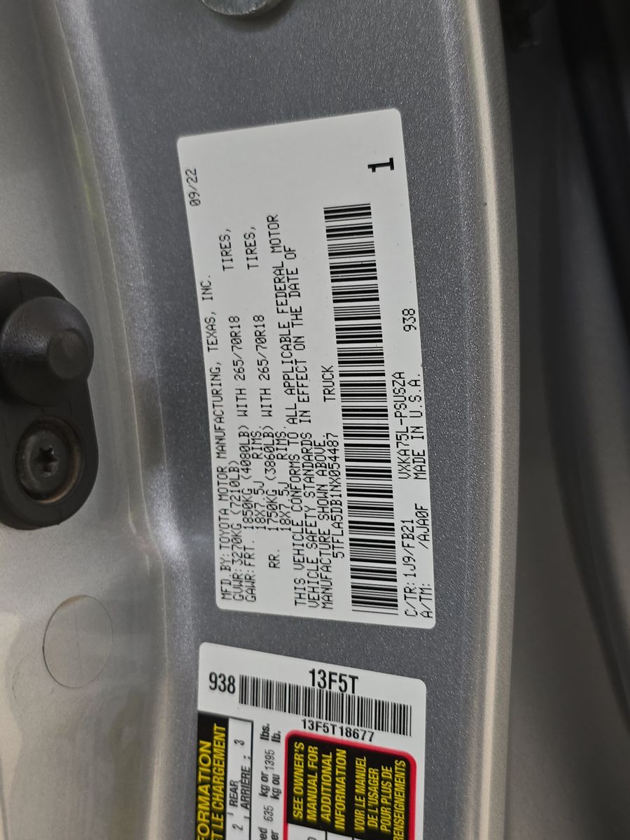 2022 Toyota Tundra SR5 AWD