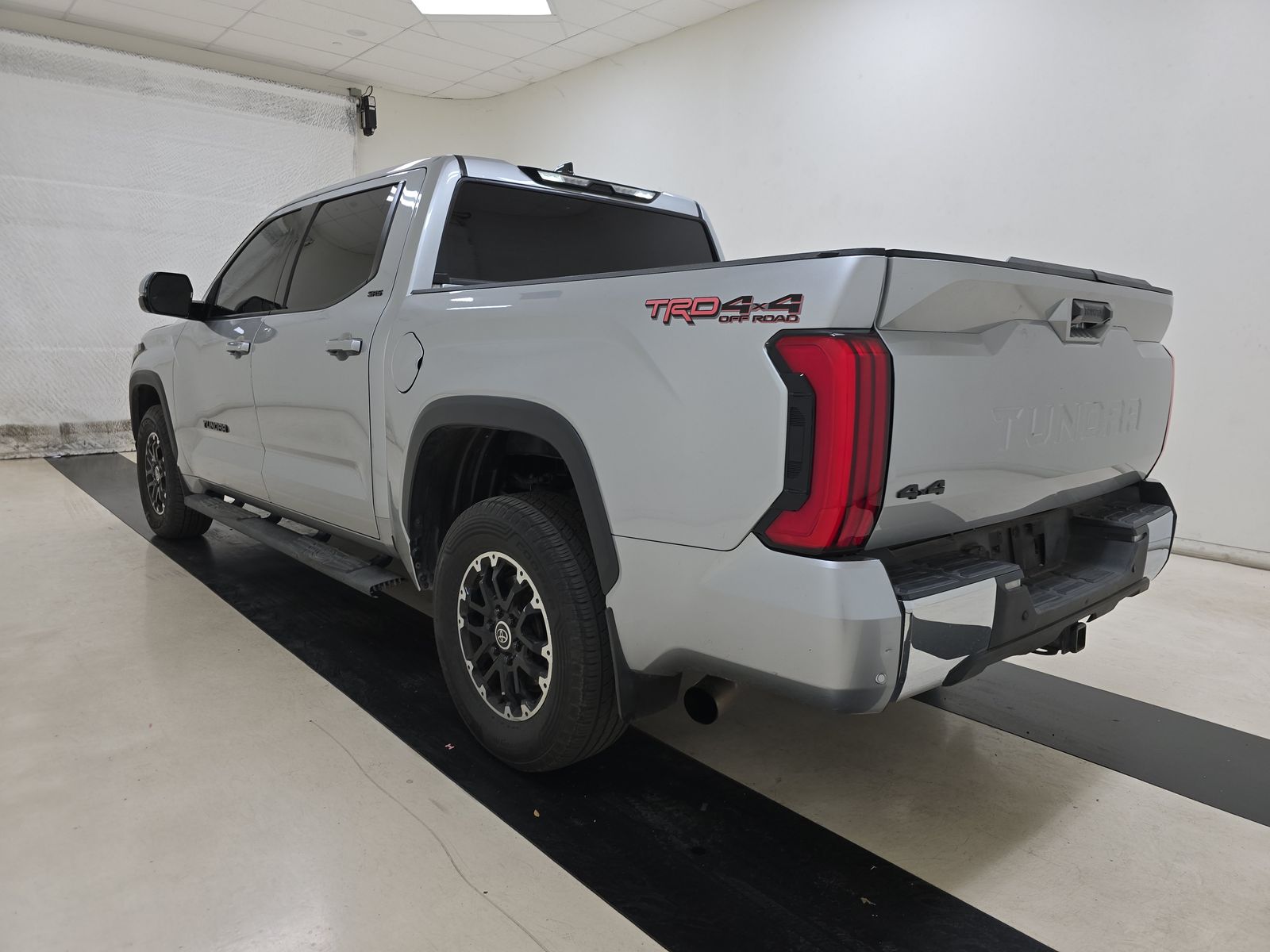 2022 Toyota Tundra SR5 AWD