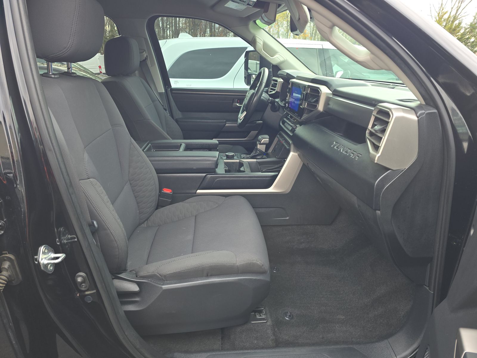 2022 Toyota Tundra SR5 AWD