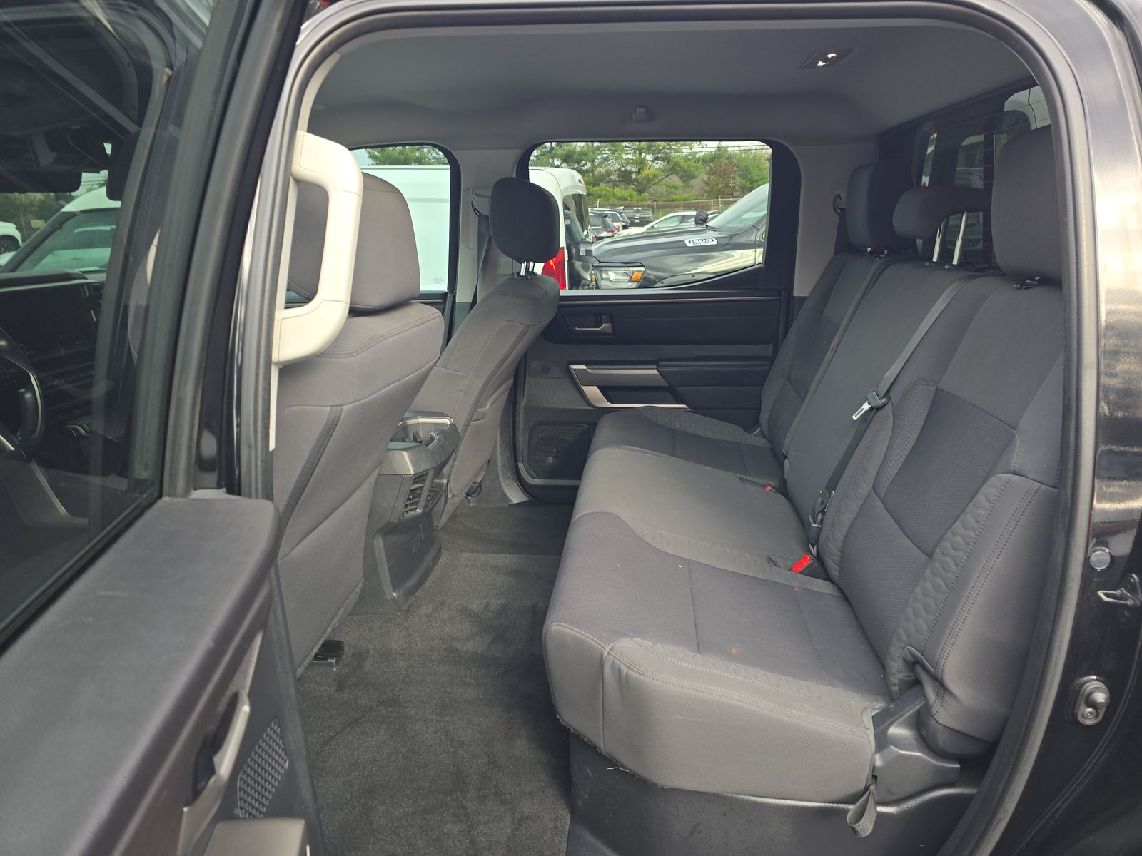 2022 Toyota Tundra SR5 AWD