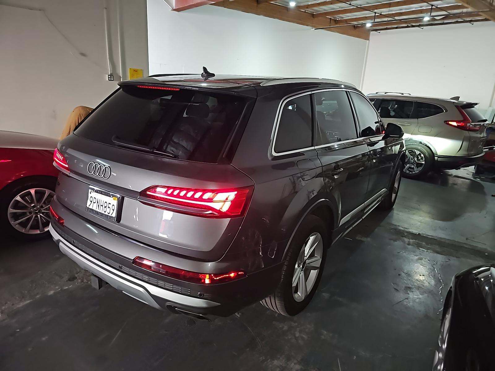 2025 Audi Q7 Premium AWD