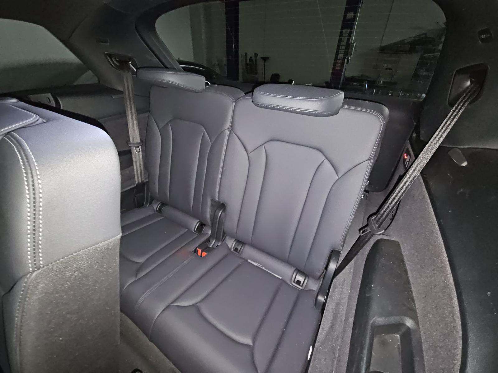 2025 Audi Q7 Premium AWD