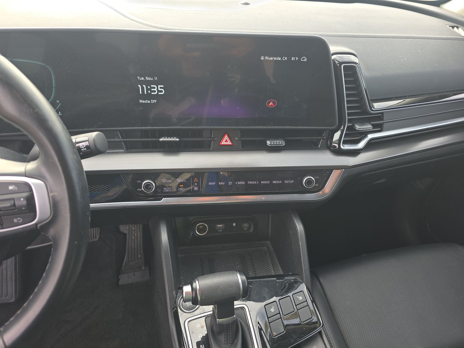 2024 Kia Sportage EX FWD