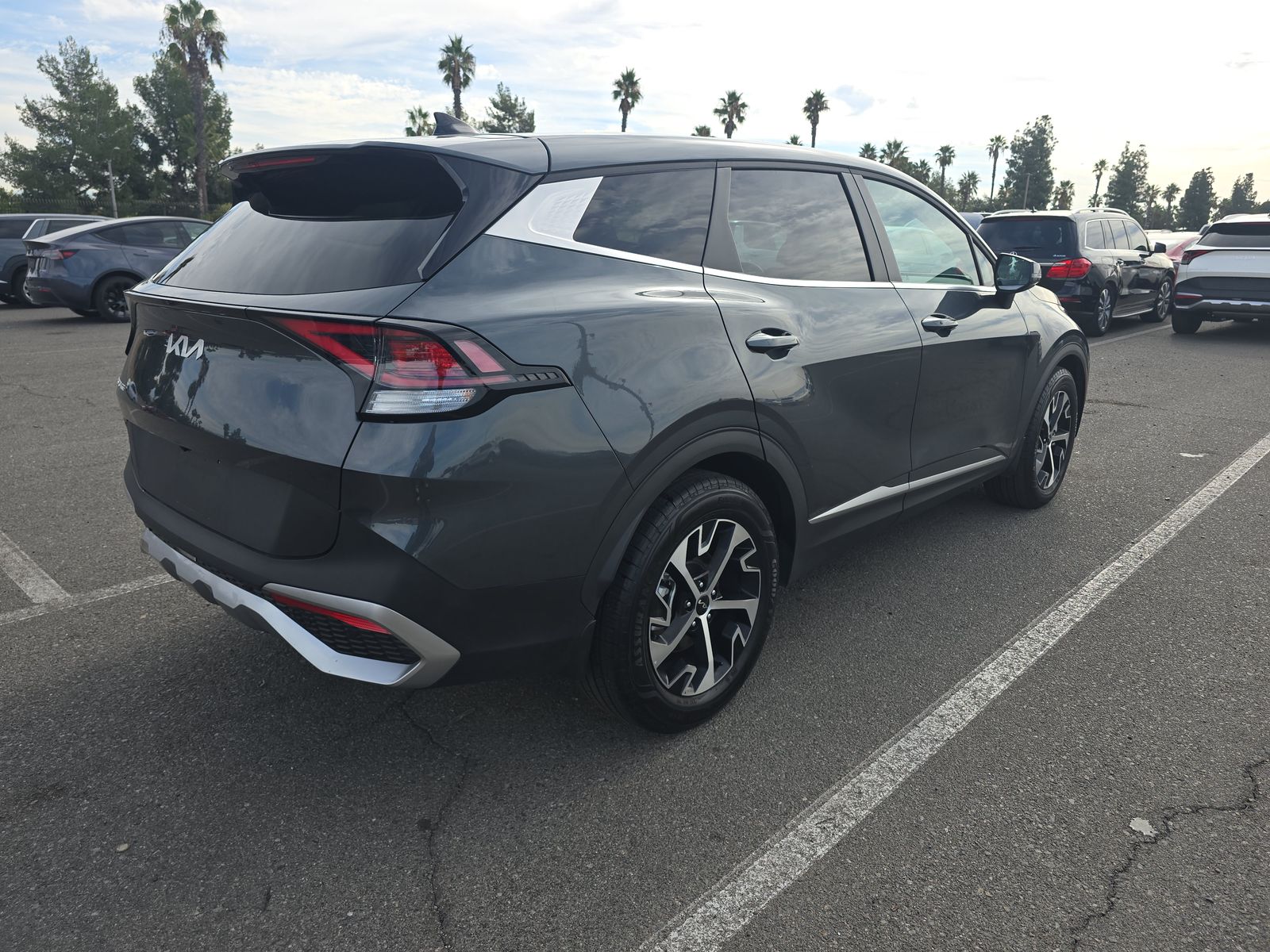 2024 Kia Sportage EX FWD