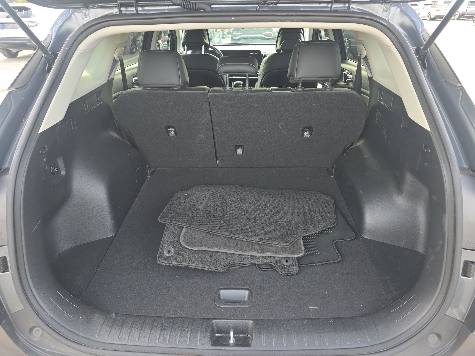 2024 Kia Sportage EX FWD