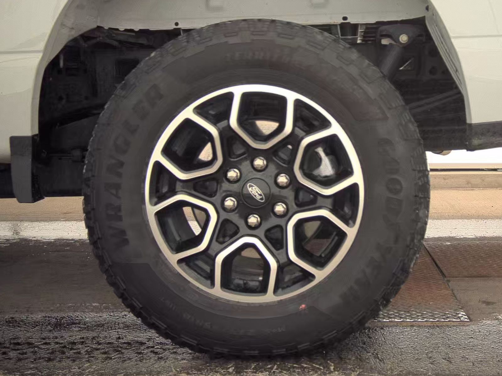 2023 Ford F-150 Hybrid XLT AWD