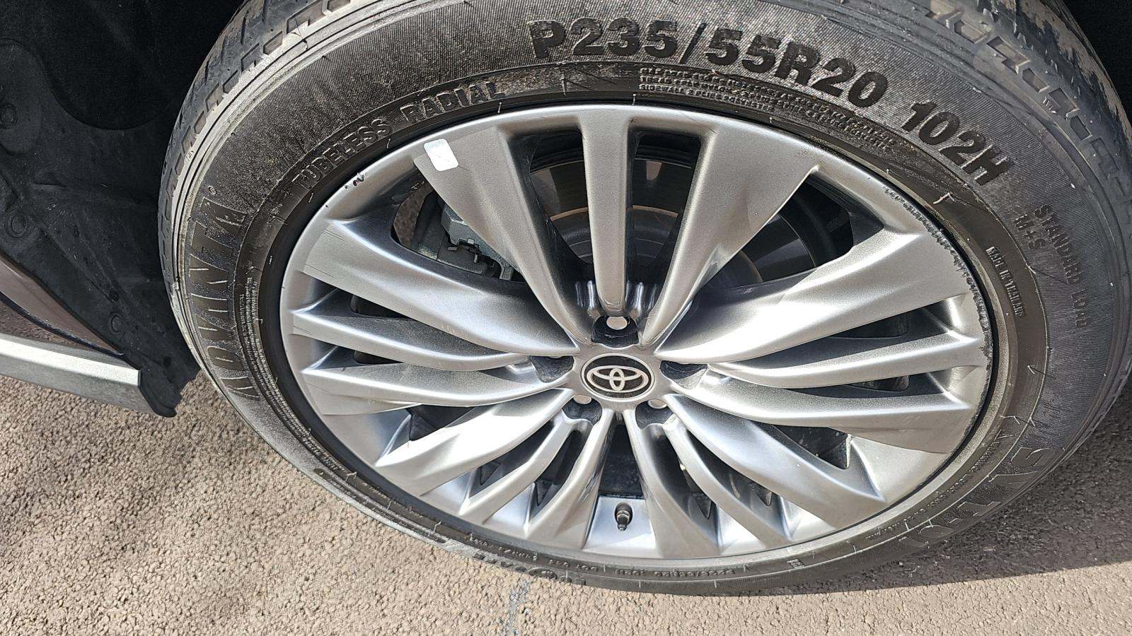 2021 Toyota Highlander Hybrid Platinum FWD