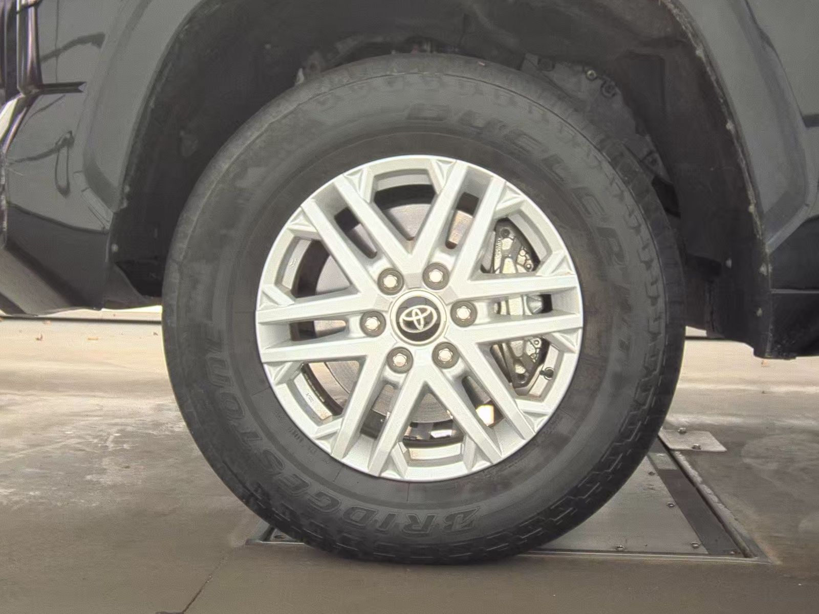 2022 Toyota Tundra SR5 AWD