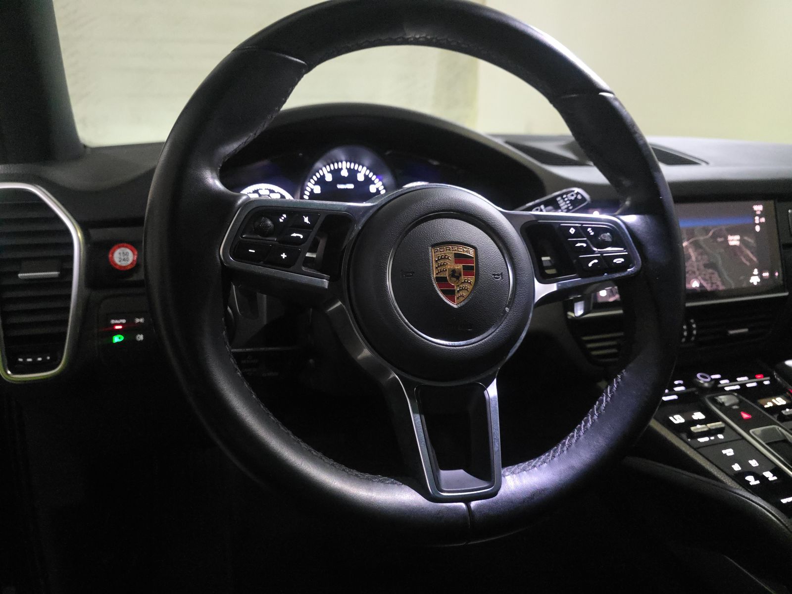 2023 Porsche Cayenne Platinum Edition AWD