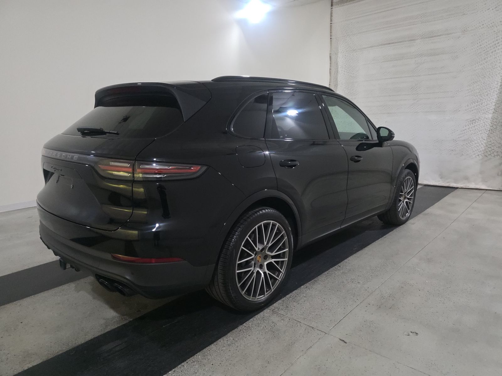 2023 Porsche Cayenne Platinum Edition AWD