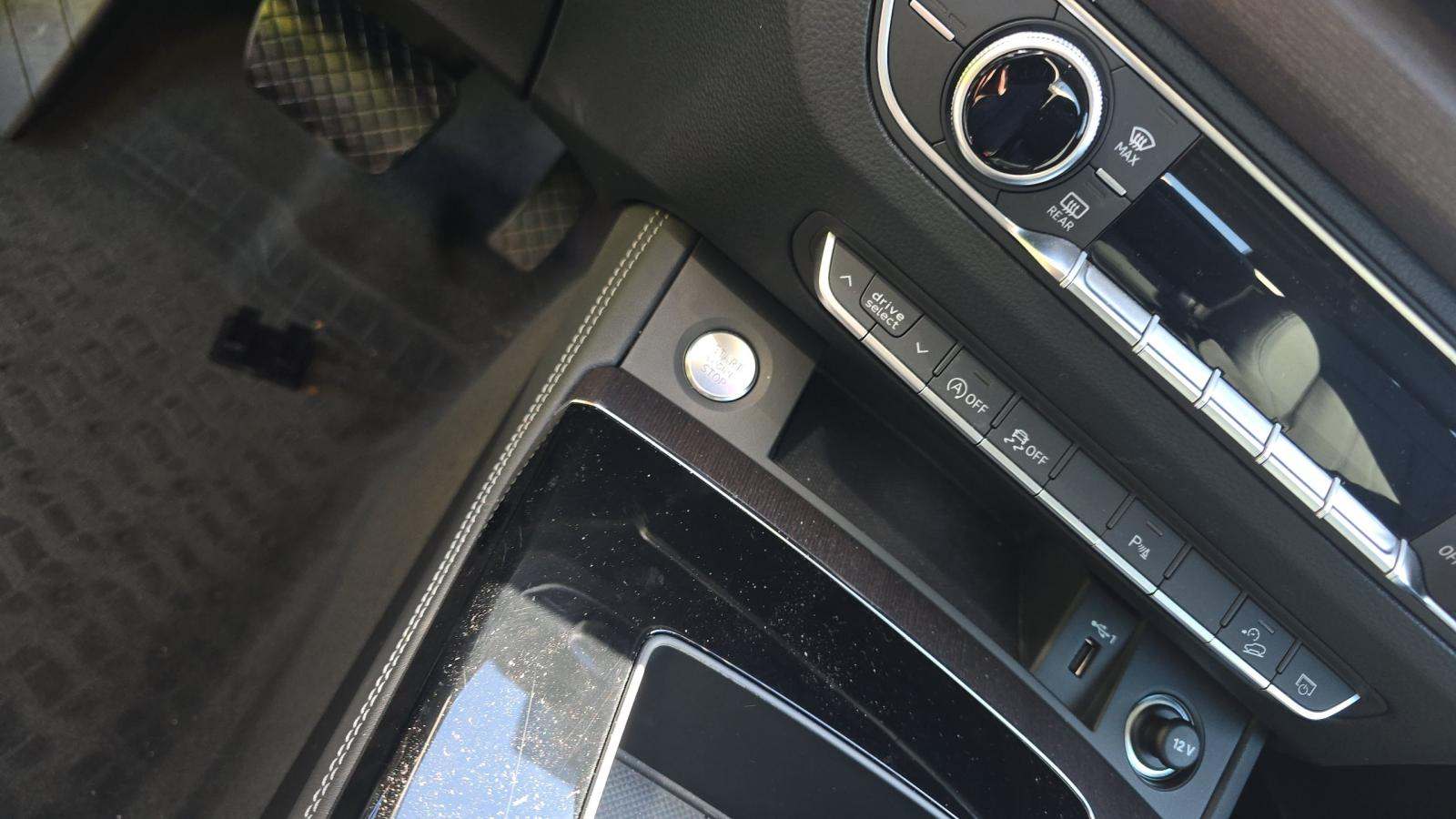 2022 Audi Q5 S line Premium Plus AWD