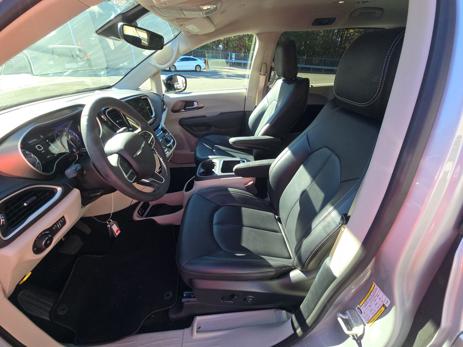 2024 Chrysler Pacifica Touring L FWD