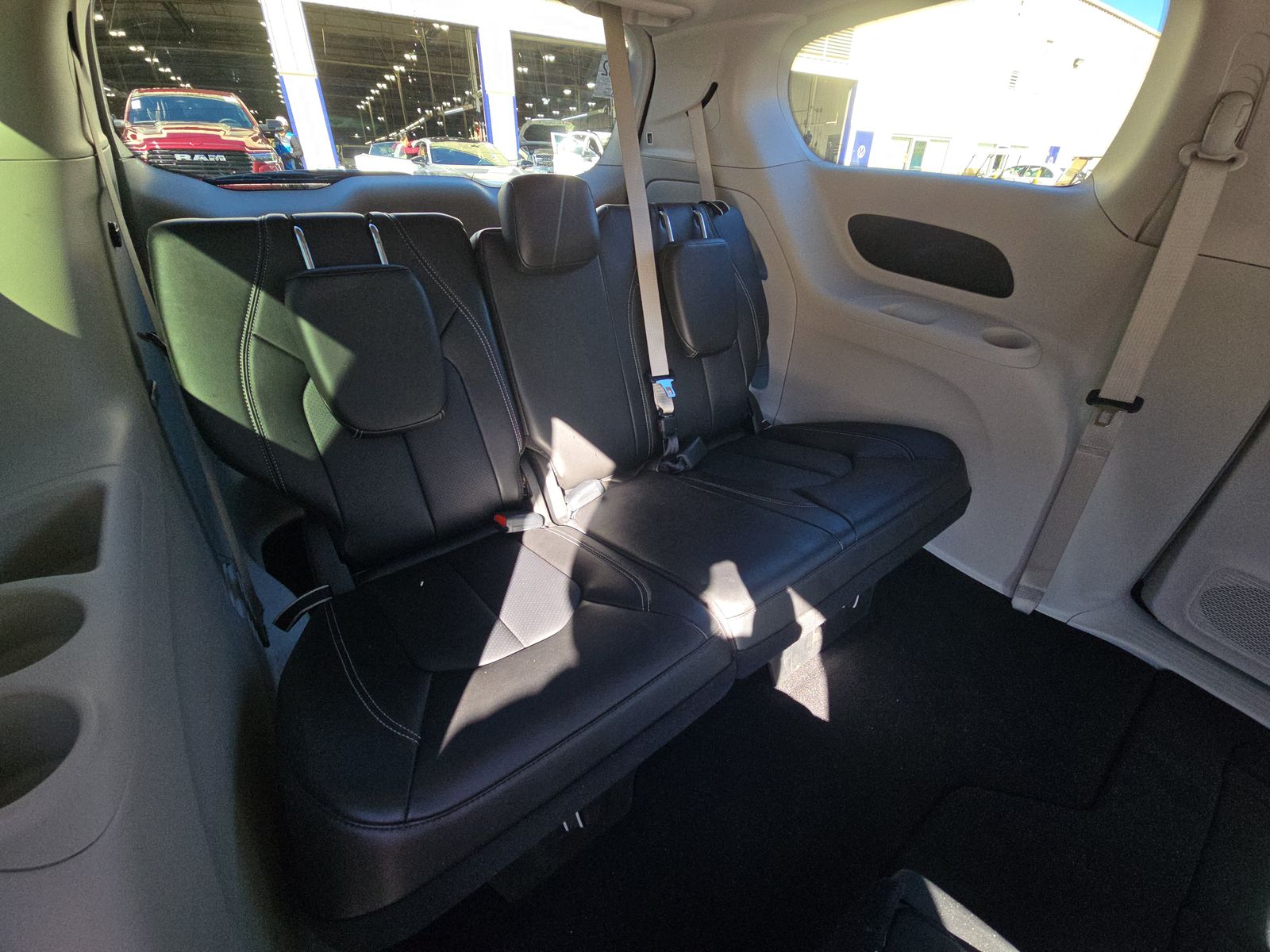 2024 Chrysler Pacifica Touring L FWD