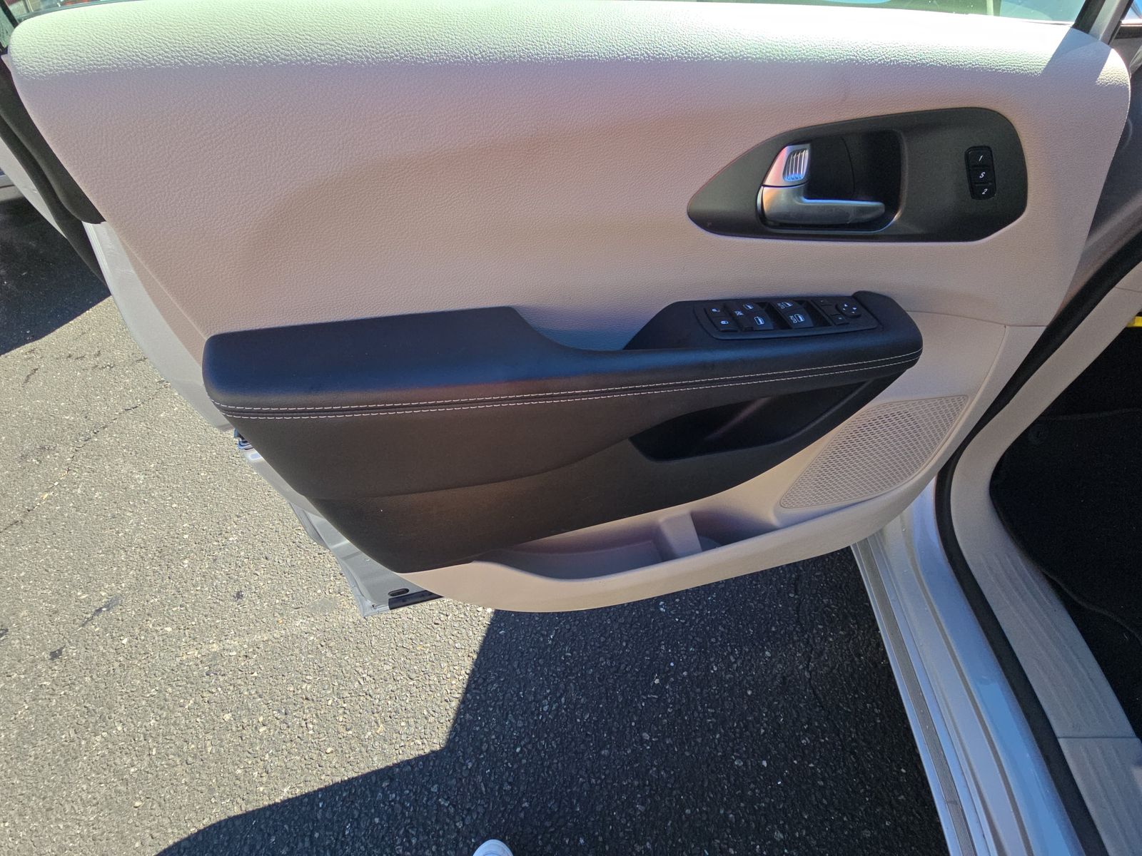 2024 Chrysler Pacifica Touring L FWD