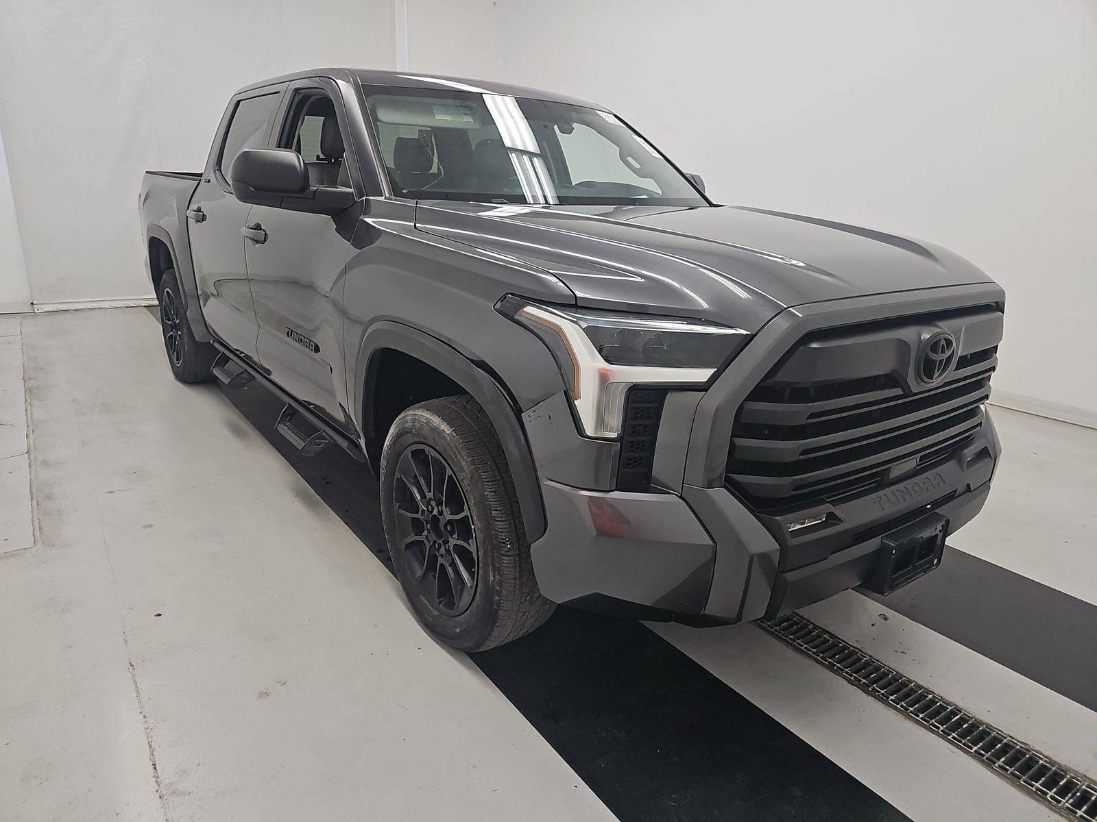 2024 Toyota Tundra SR5 AWD
