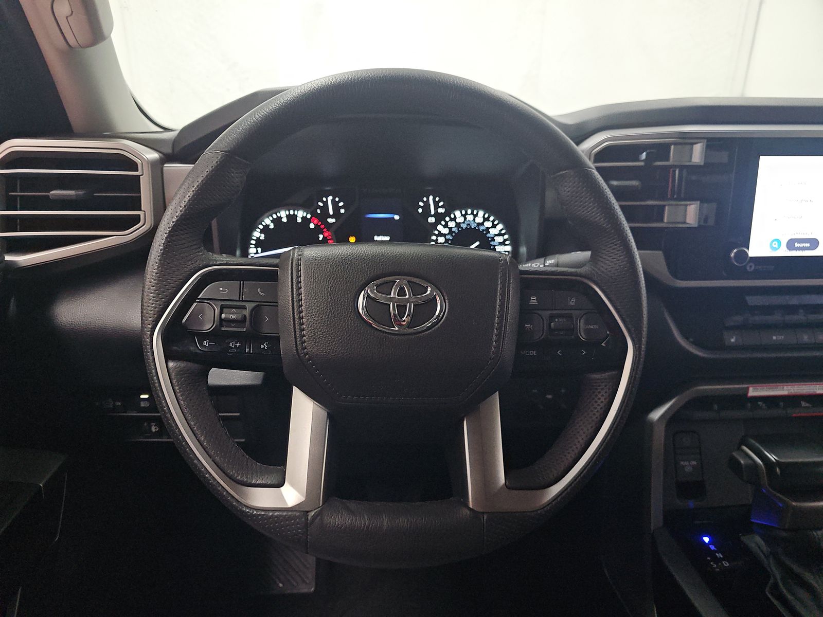 2024 Toyota Tundra SR5 AWD