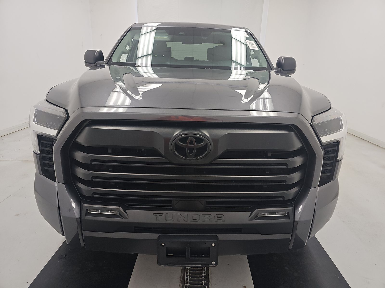 2024 Toyota Tundra SR5 AWD