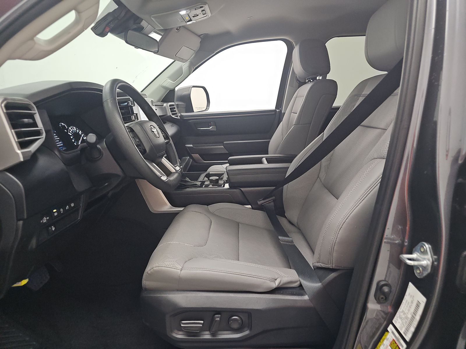 2024 Toyota Tundra SR5 AWD